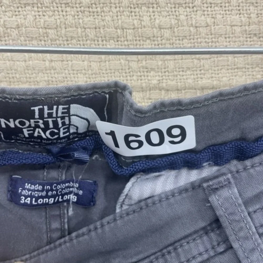VTG The North Face Gray Pockets Outdoor Hiking Chino Shorts Men 34 Long Colombia